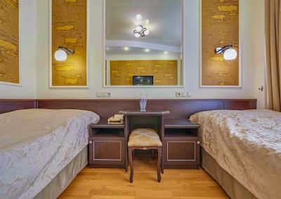 Двухместный номер в санатории Крепость в городе Кисловодске - фотография