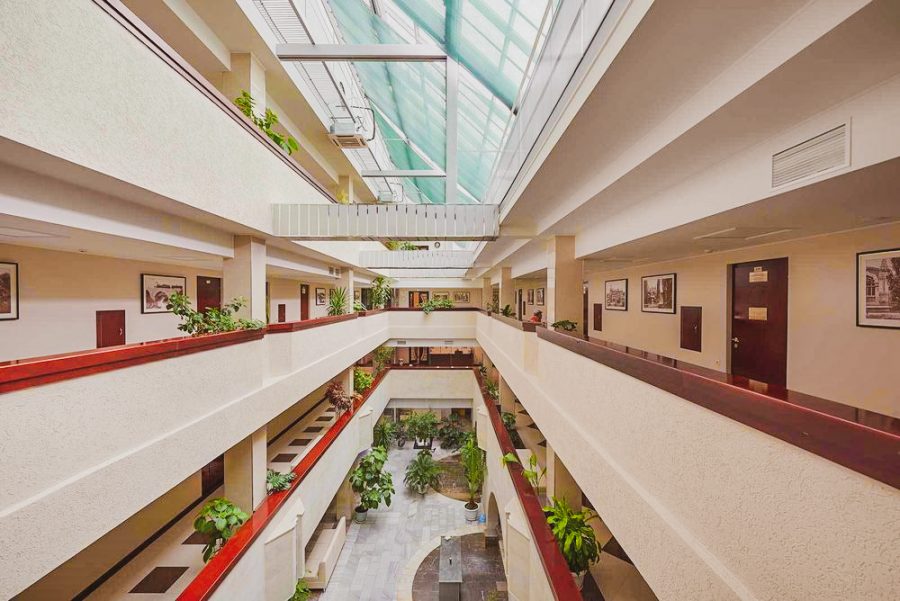 Холл в санатории Крепость в городе Кисловодске - фотография