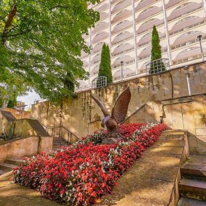 Главный корпус санатория Крепость в городе Кисловодске - фотография