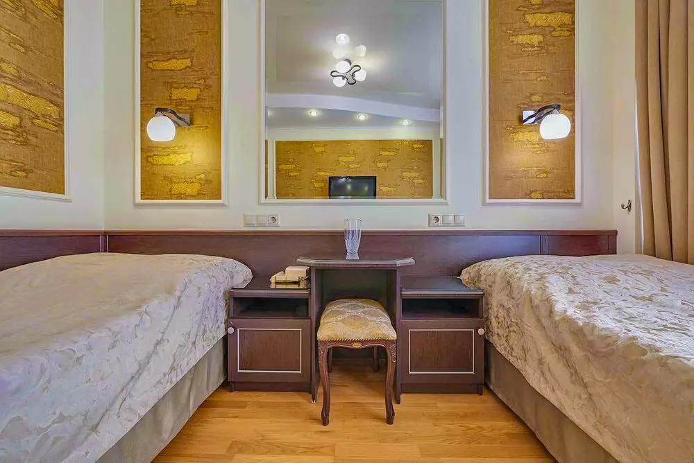 Двухместный номер в санатории Крепость в городе Кисловодске - фотография