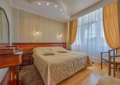 Номер Люкс в санатории Крепость в городе Кисловодске - фотография