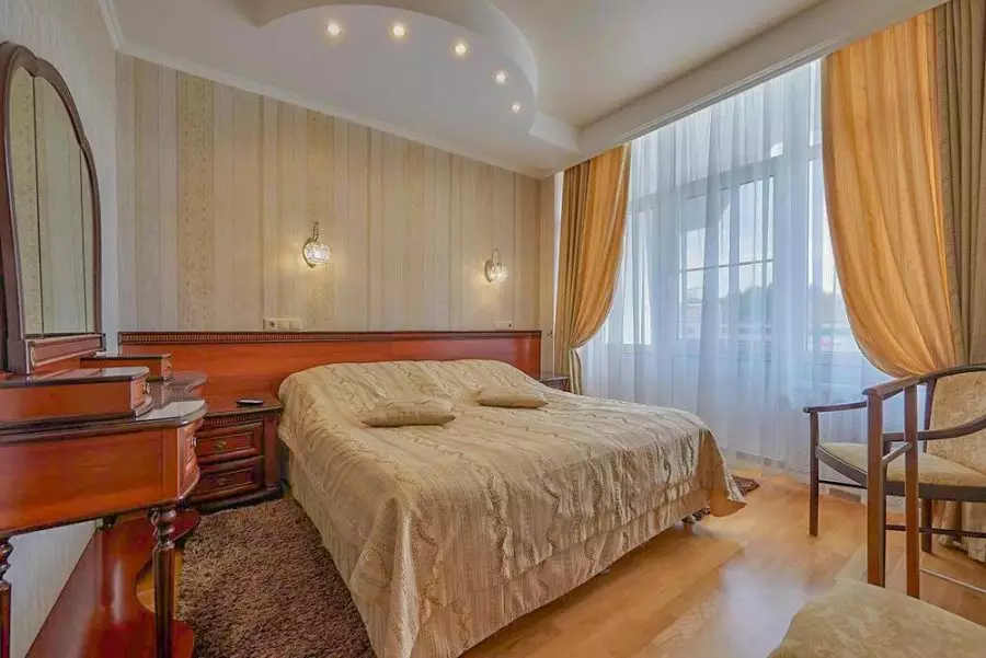 Номер Люкс в санатории Крепость в городе Кисловодске - фотография