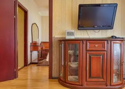 Номер Люкс в санатории Крепость в городе Кисловодске - фотография