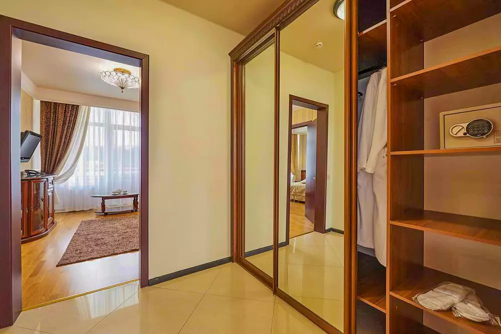 Номер Люкс в санатории Крепость в городе Кисловодске - фотография