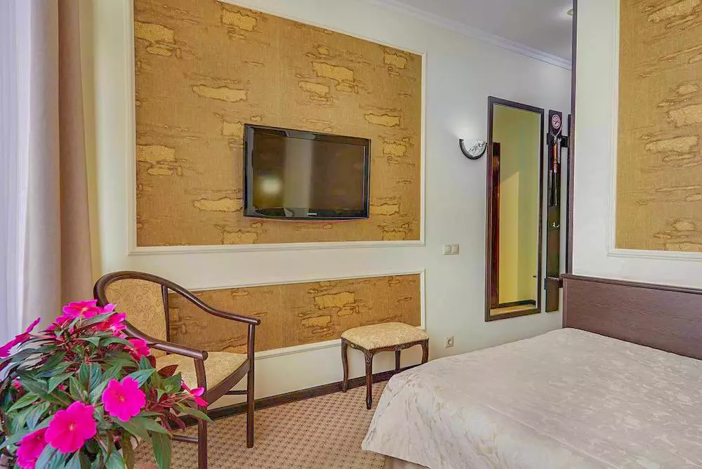 Одноместный номер в санатории Крепость в городе Кисловодске - фотография